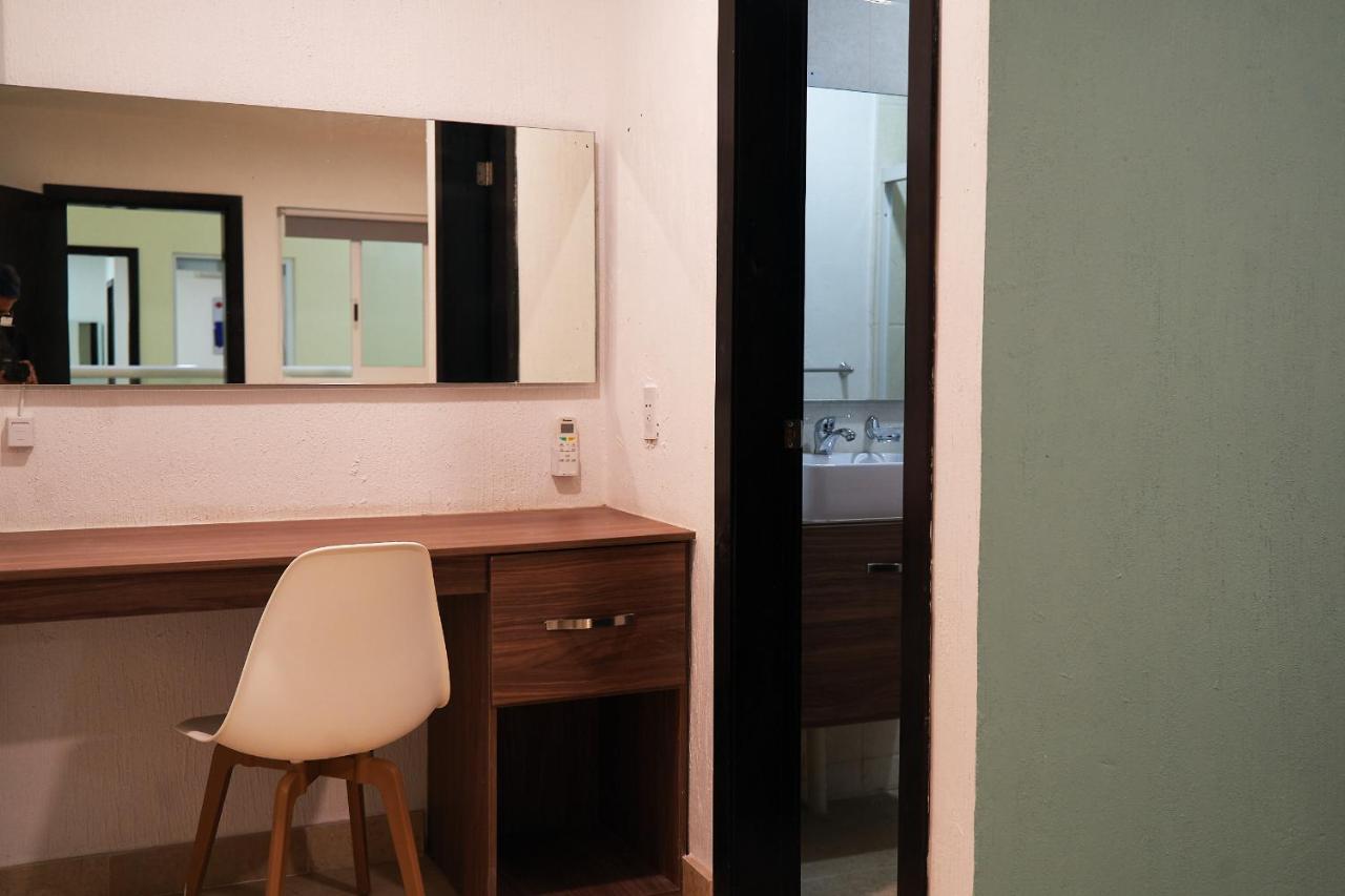 Nora Downtown 4*