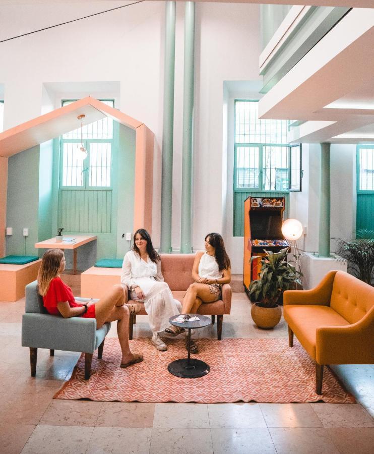 Hotel Nora Downtown 4*