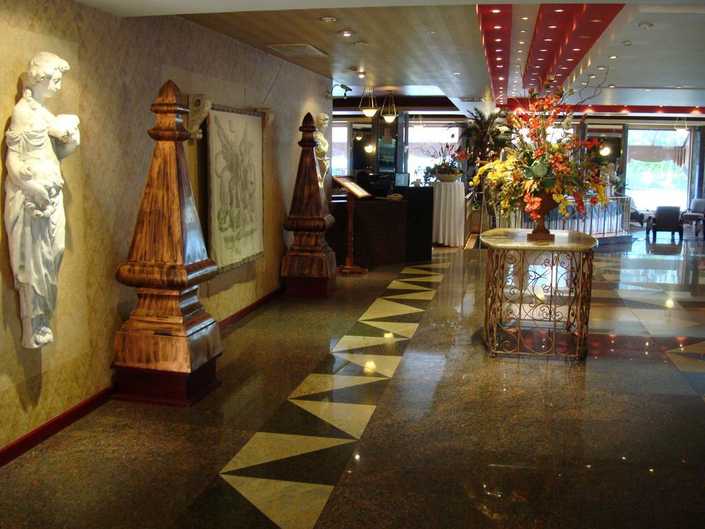 Hotel Cervantes