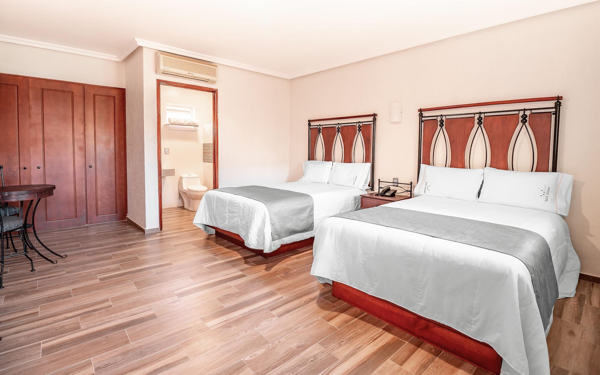 Alcazar - Centro Historico Hotel 4*