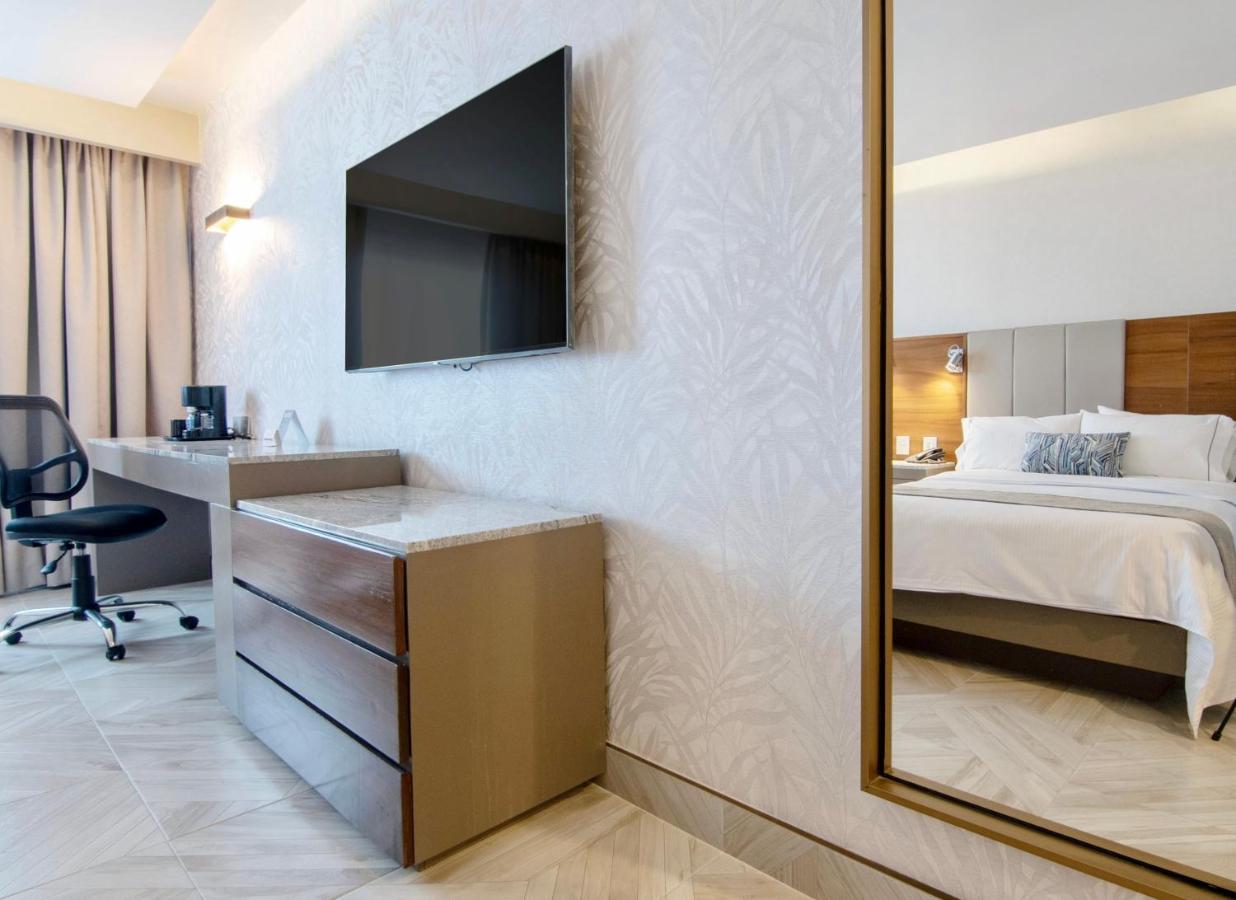 Plaza Diana Hotel