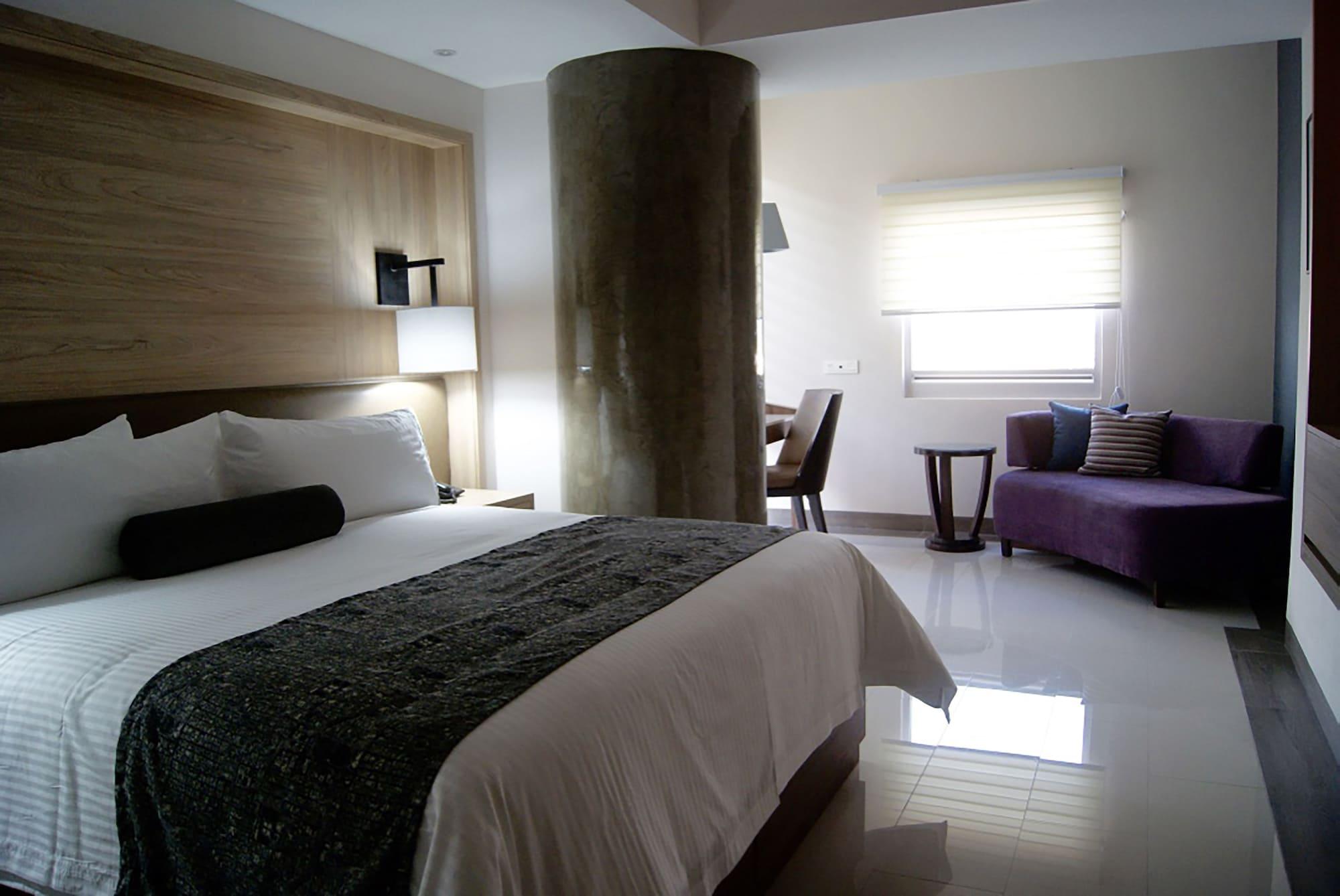 Real Maestranza Hotel 4*