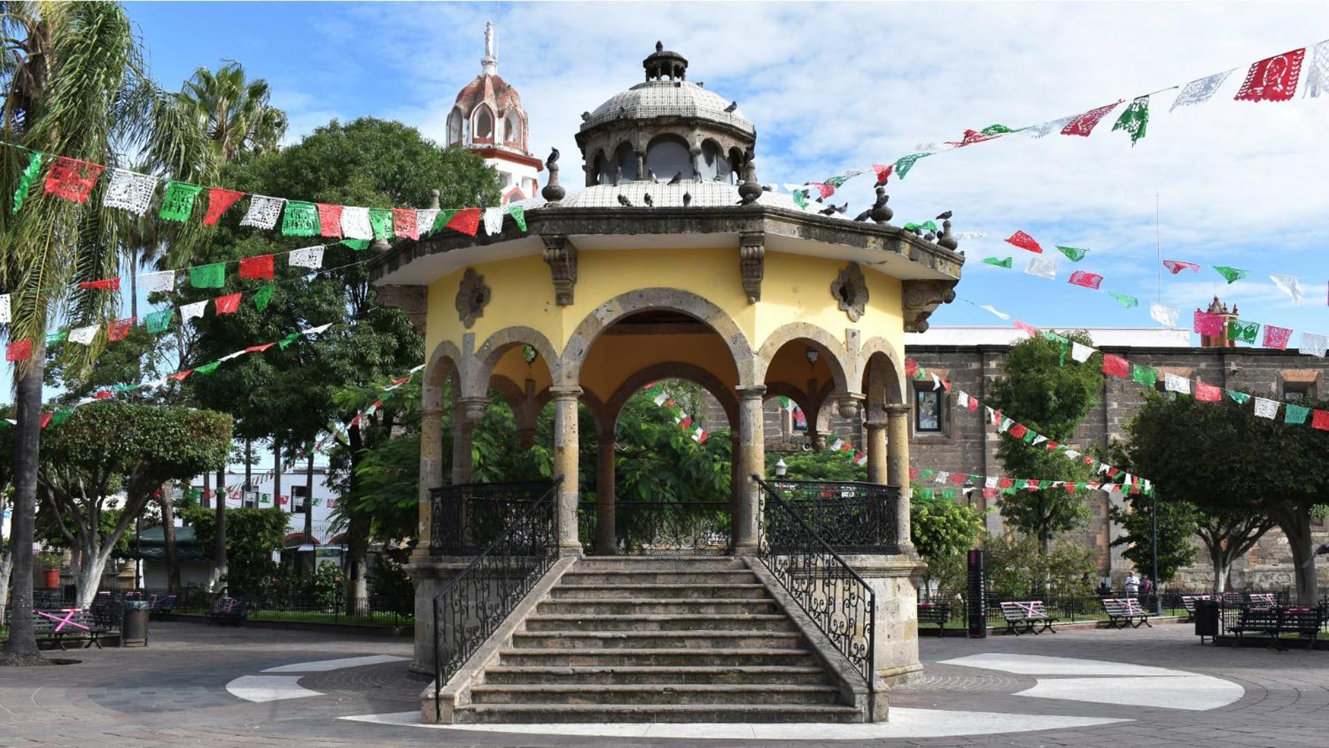 Hacienda Antigua Tlaquepaque 2br 2ba 300mbps Int Сasa de vacaciones *