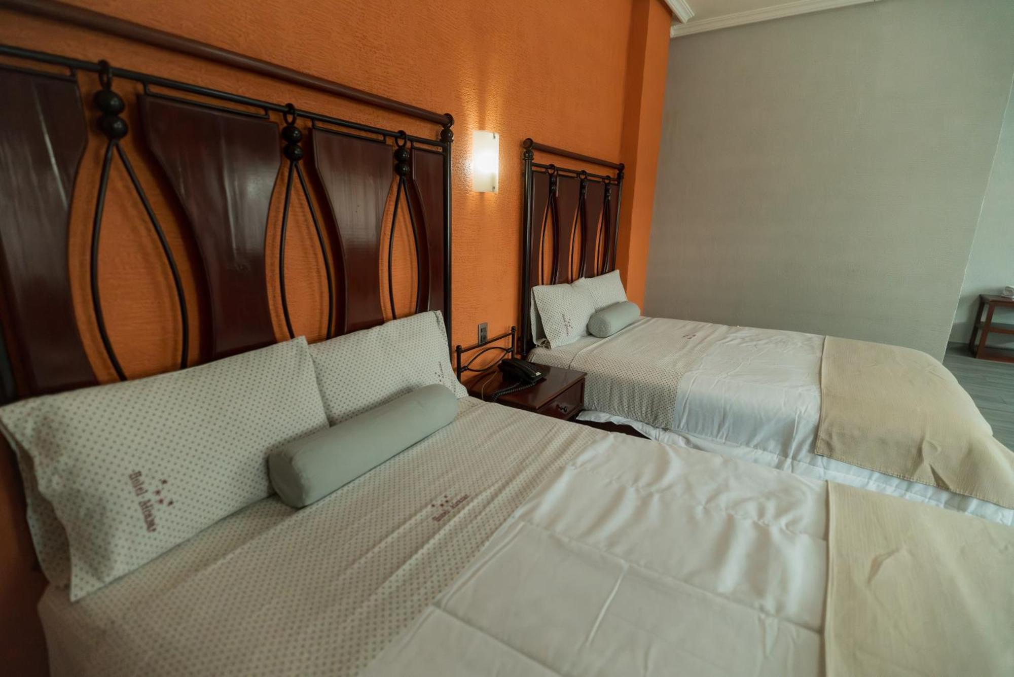 Alcazar - Centro Historico 4* Guadalajara