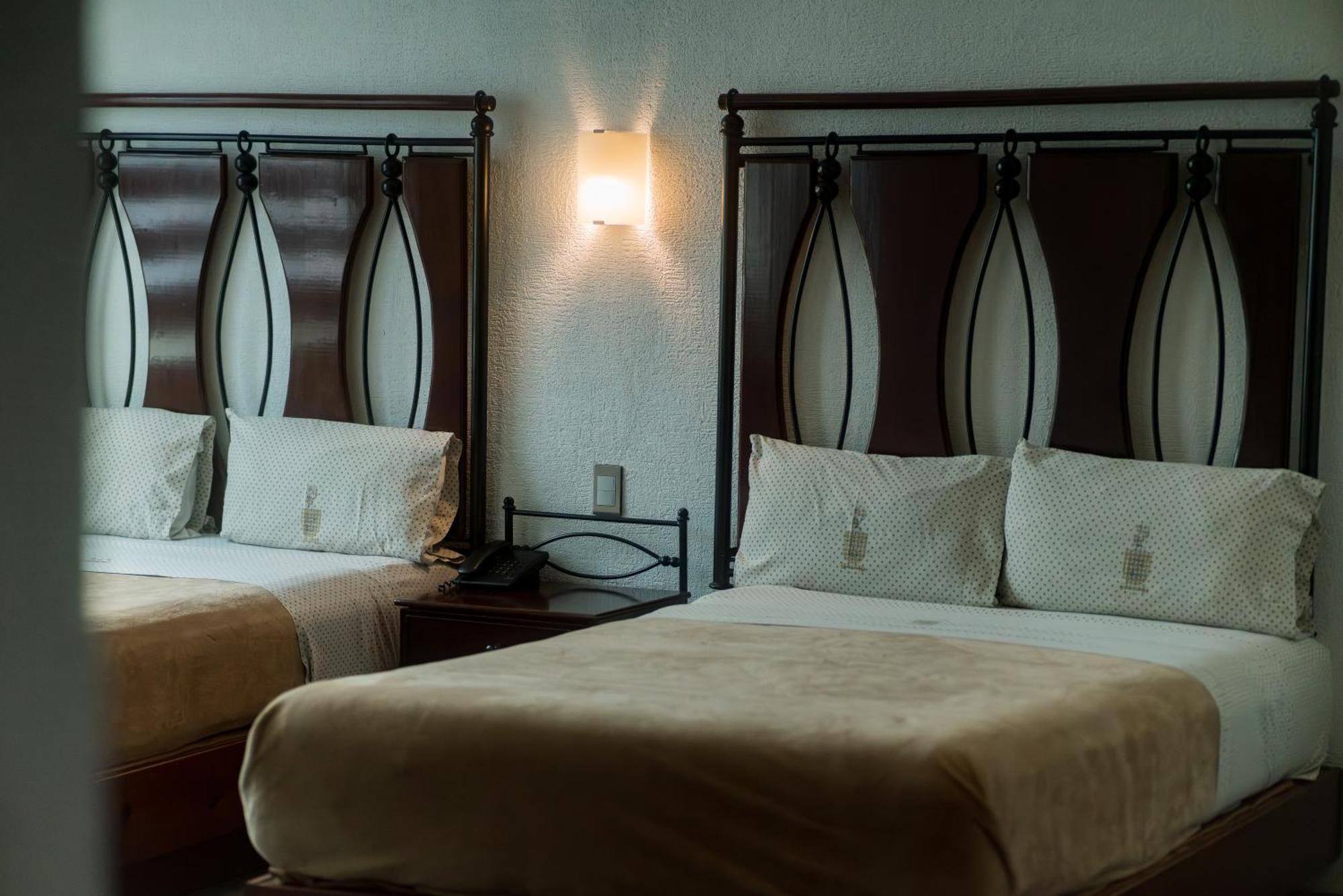 Hotel Alcazar - Centro Historico 4*