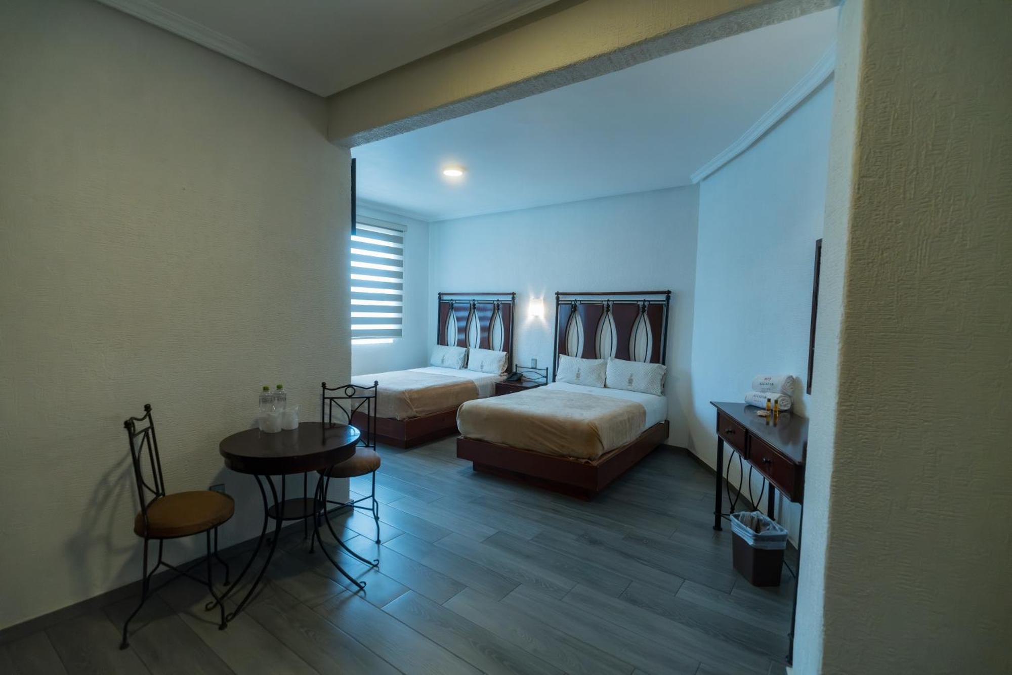 Hotel Alcazar - Centro Historico 4*