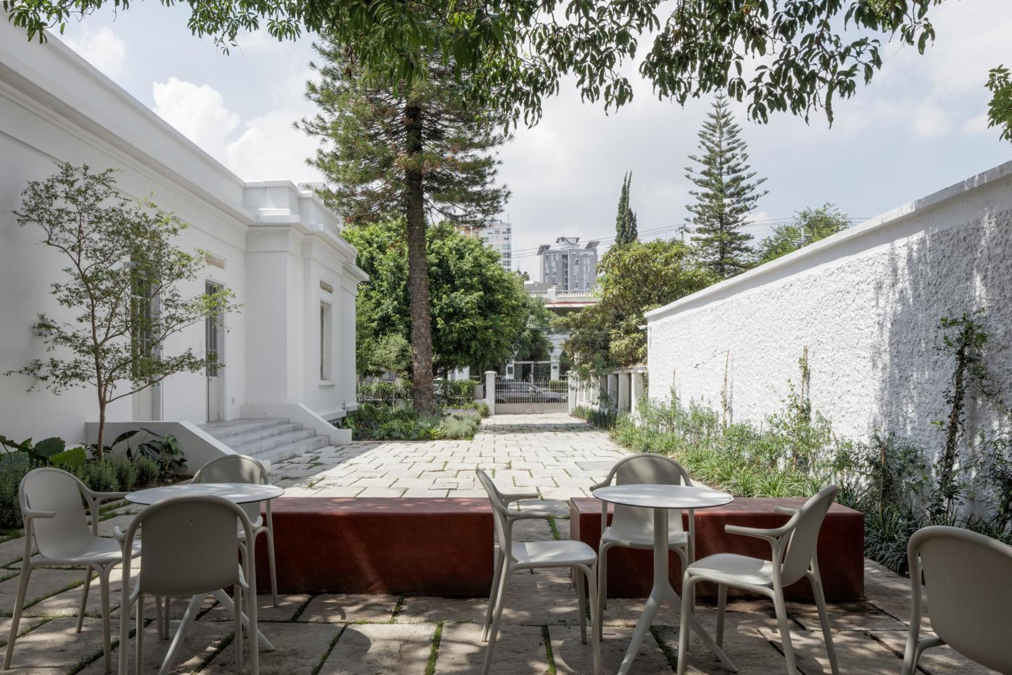Casa Bosque Eduviges 3*