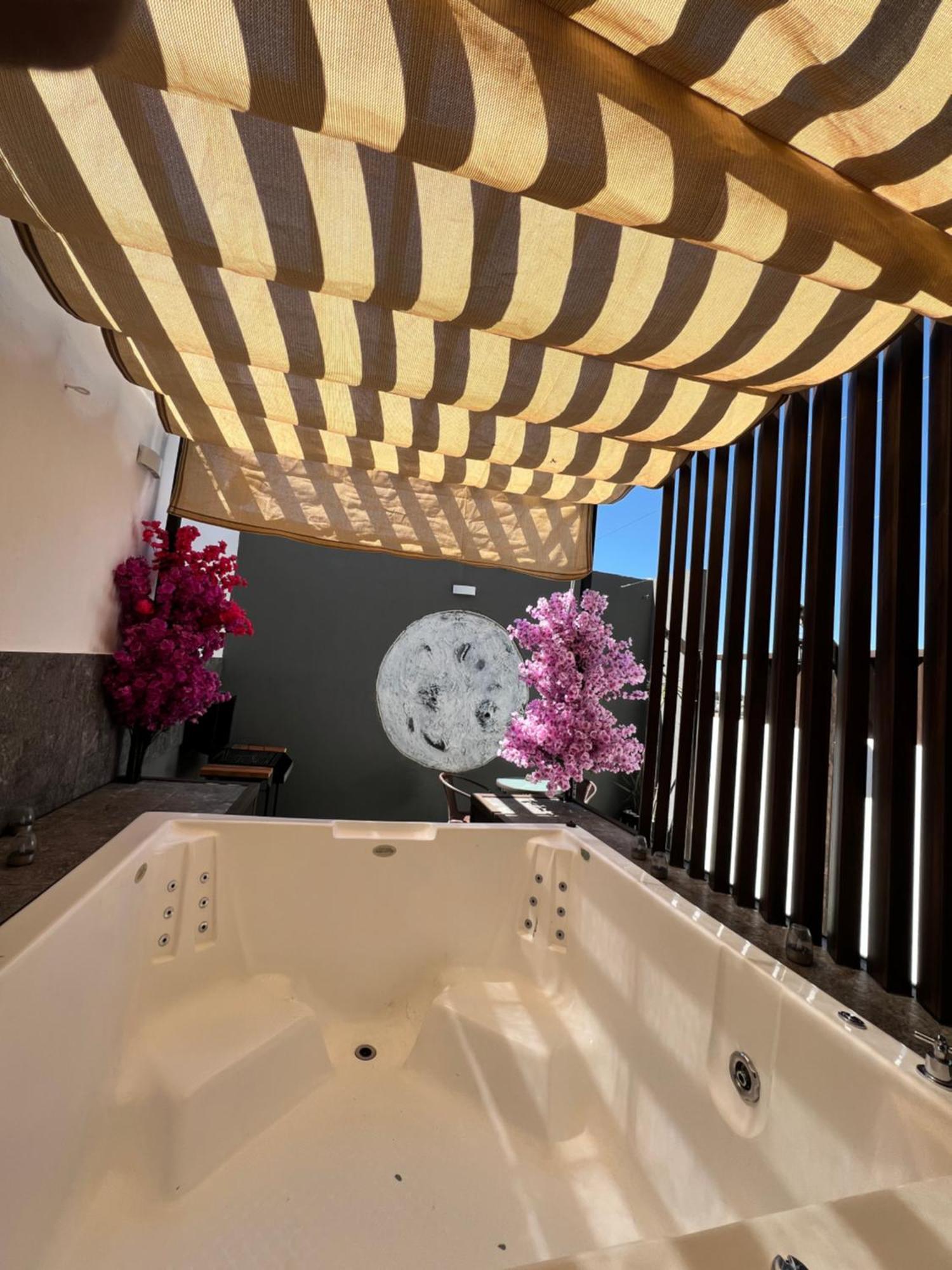 Departamento Inteligente Con Jacuzzi Privado En Zapopan *