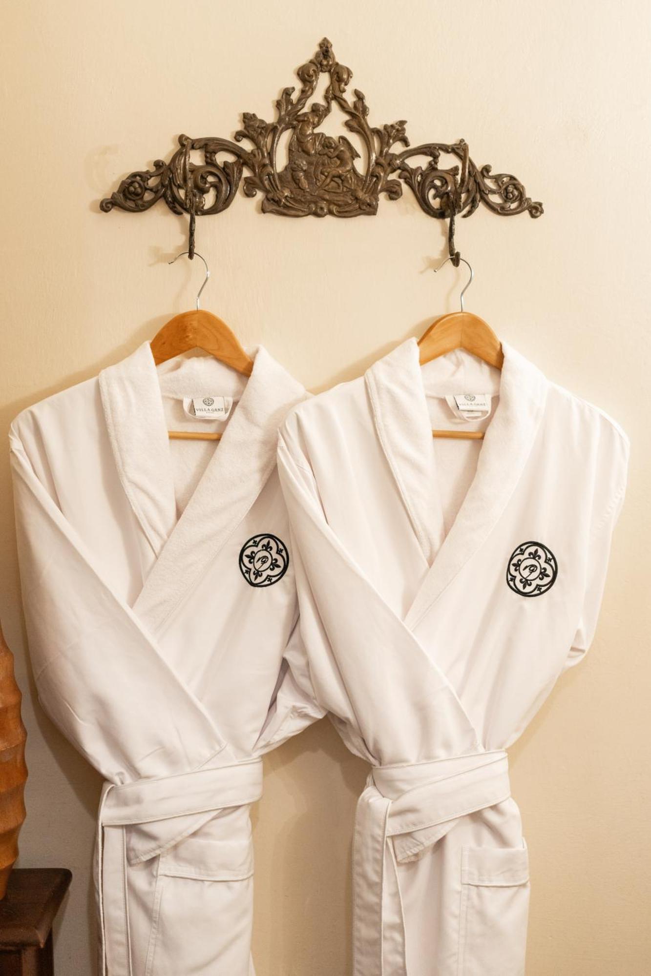 Ganz Boutique 4*
