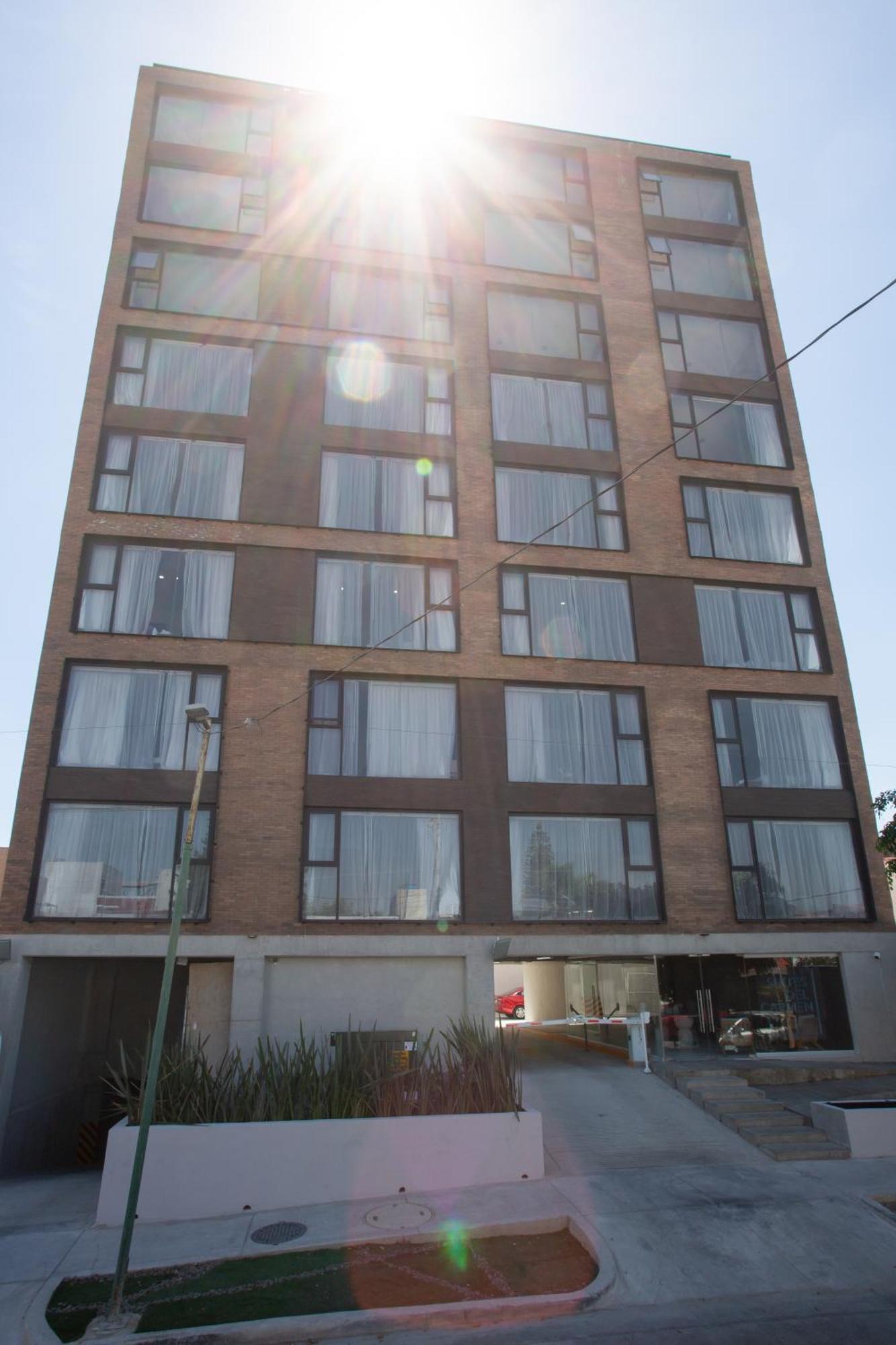 Del Carmen Apartahotel