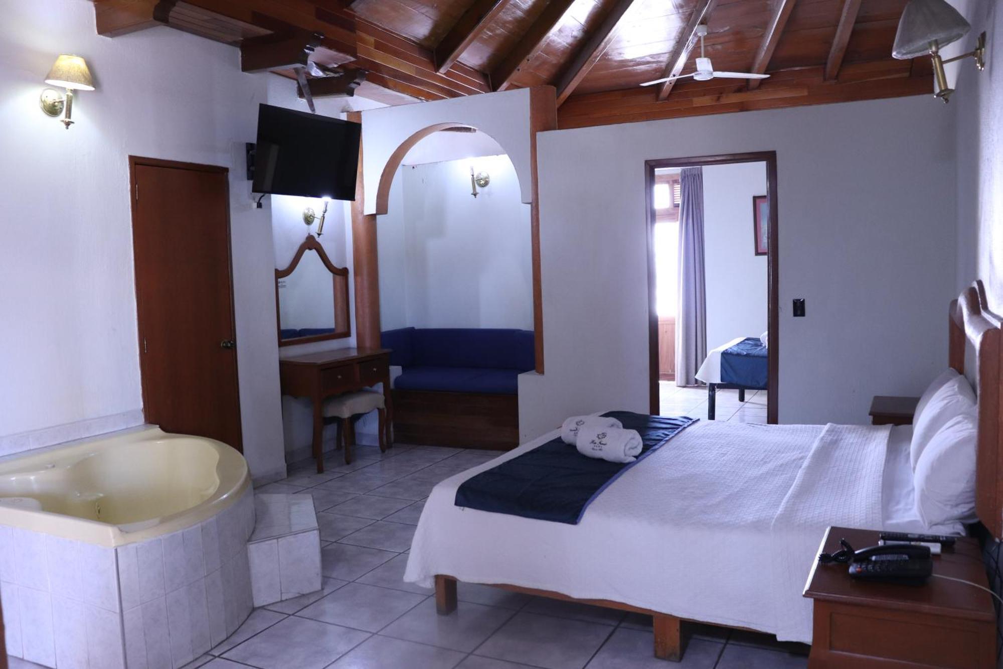 Hotel Frances 4*