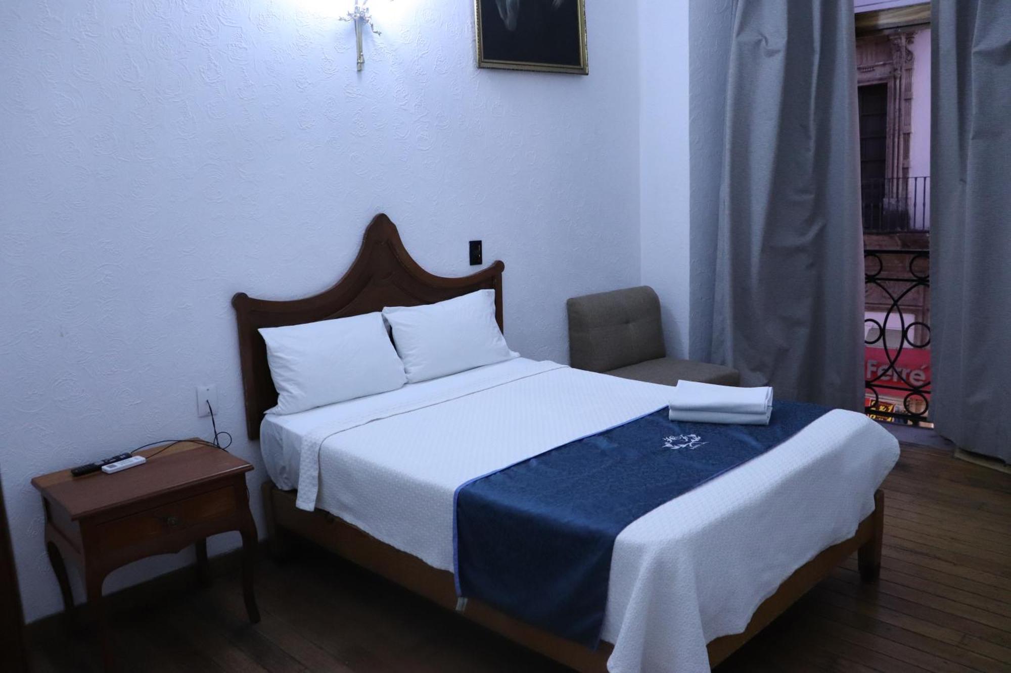 Hotel Frances 4*