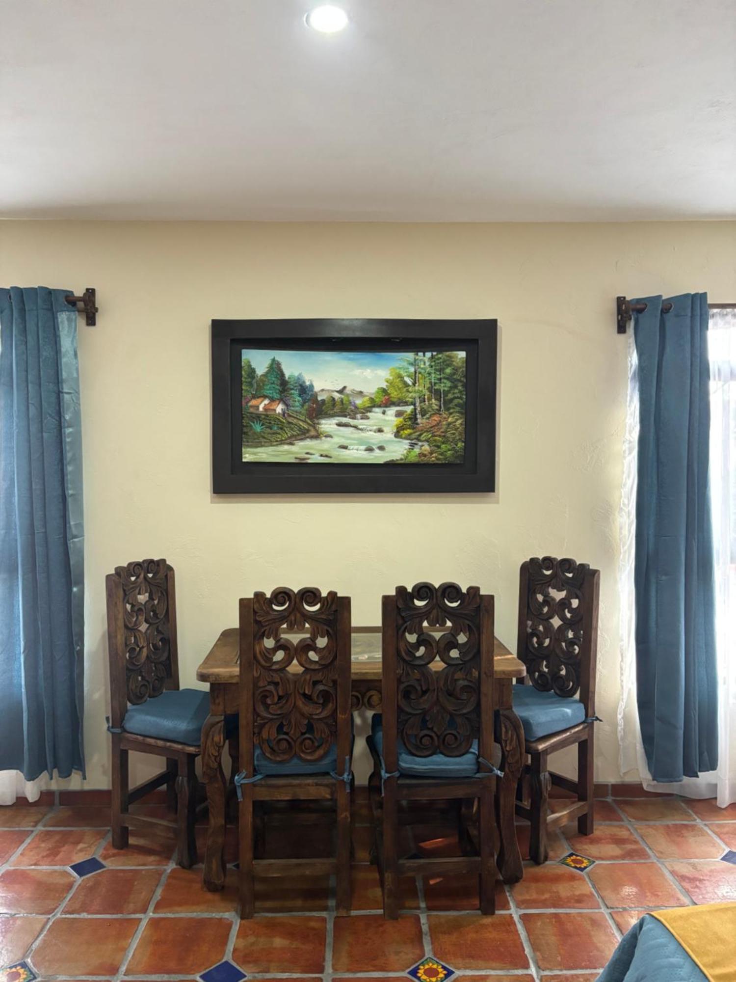 Colobri Inn