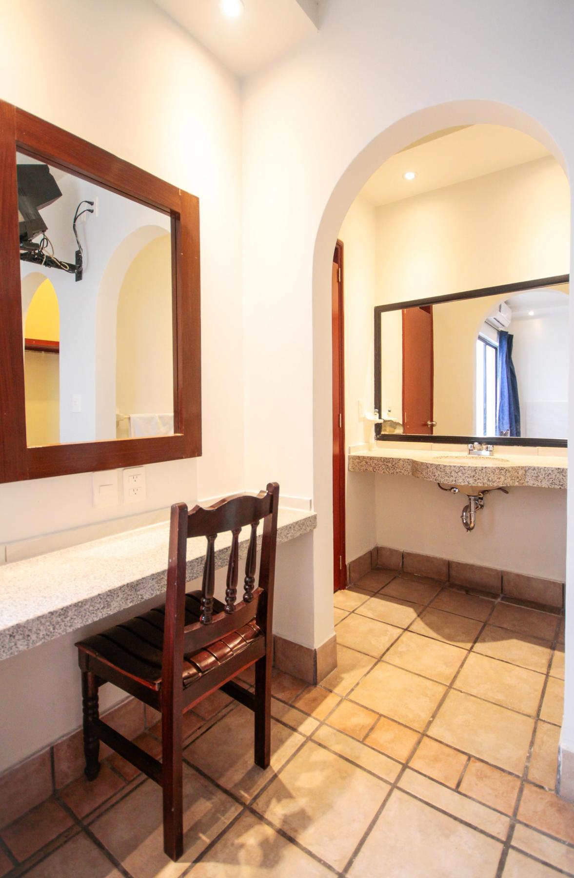 Arboledas Industrial Hotel 3*