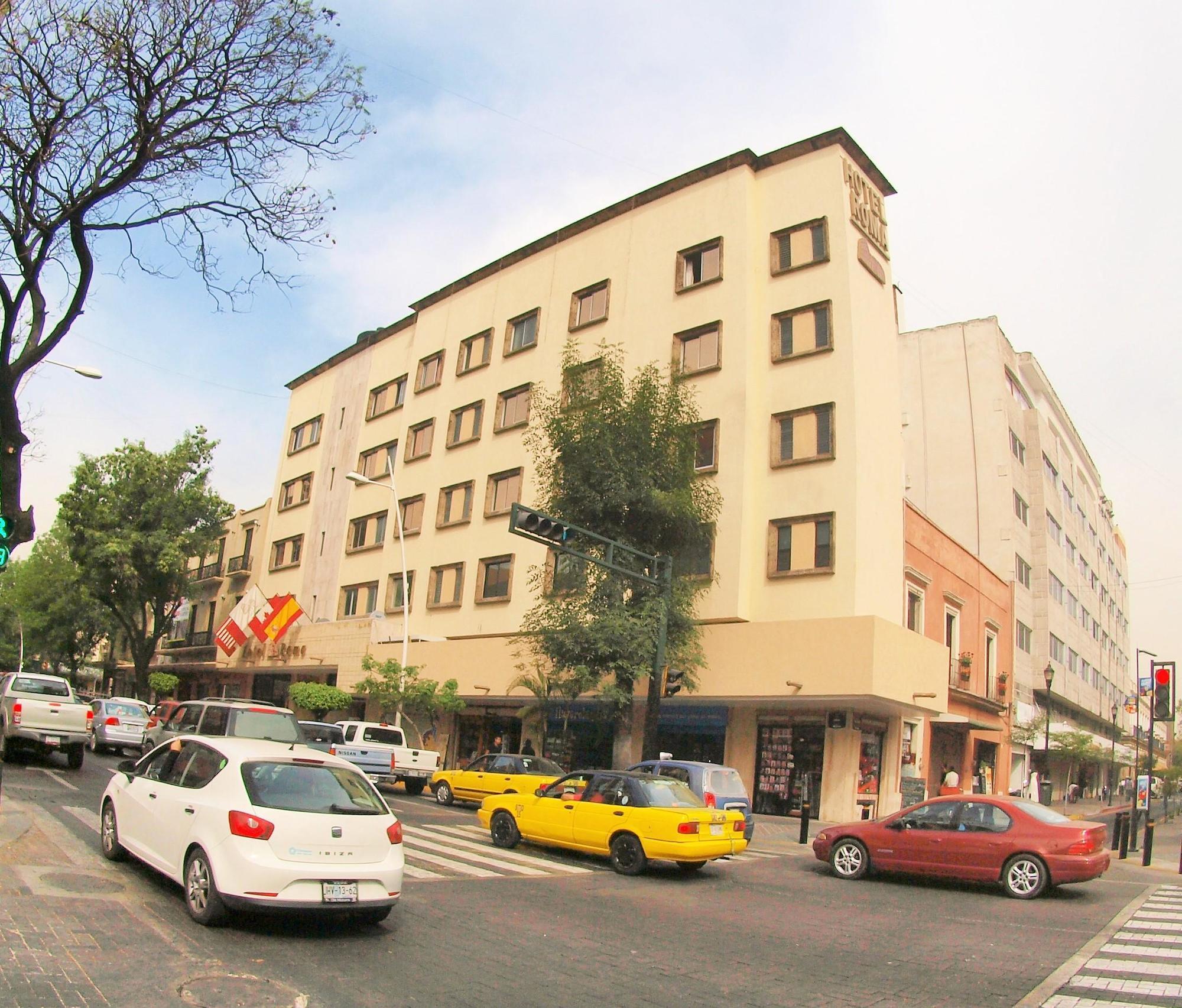 Hotel Roma In Downtown