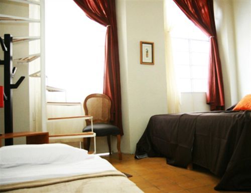 Lit Hostal *