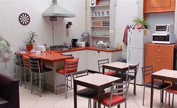 Lit Hostal *