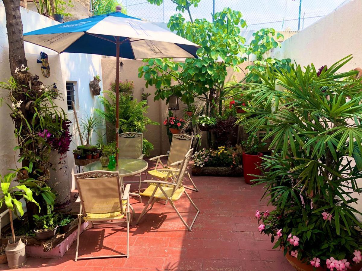 A Cuadra De La Minerva Habitación en casa particular *