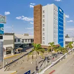 One Guadalajara Periferico Norte