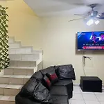 La Casa De Anita