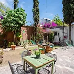 Hostpal Hostal La Paz&Love Guadalajara