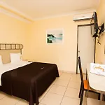 Hotel Plaza Bandera
