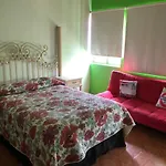 A Una cuadra de La Minerva