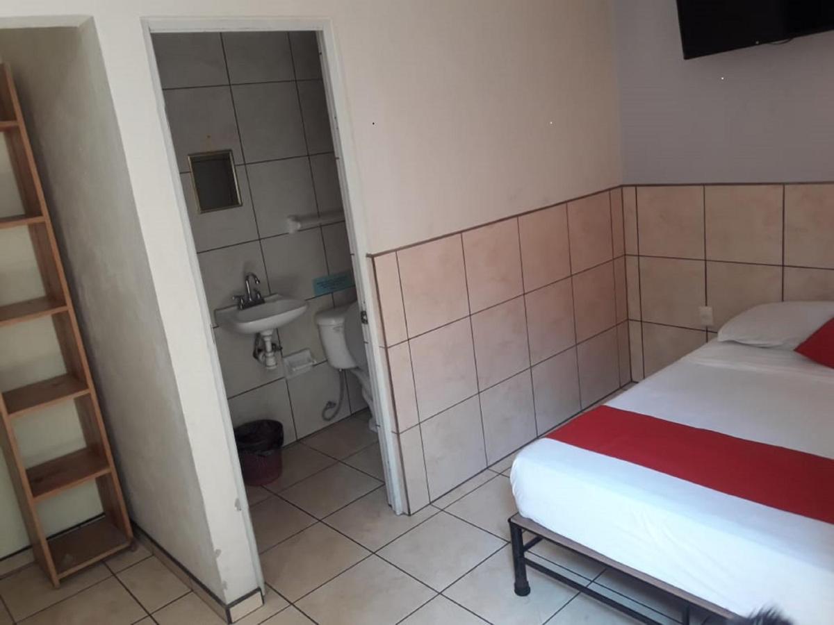 Oyo Centro Médico Hotel