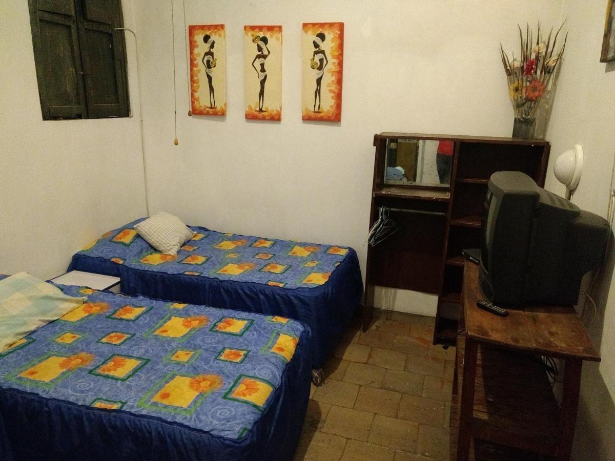 Casa De Huespedes Libertad Hostal *