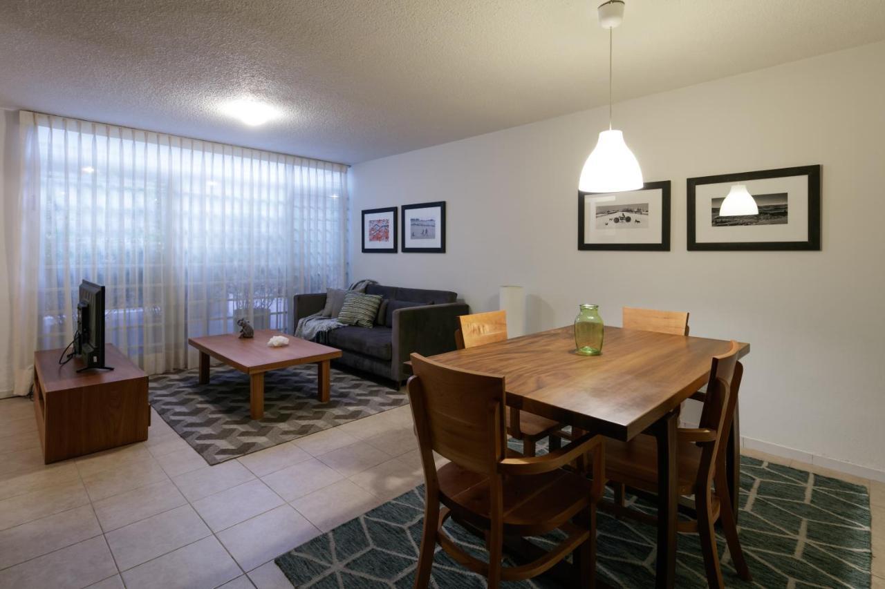 Apartahotel West End *