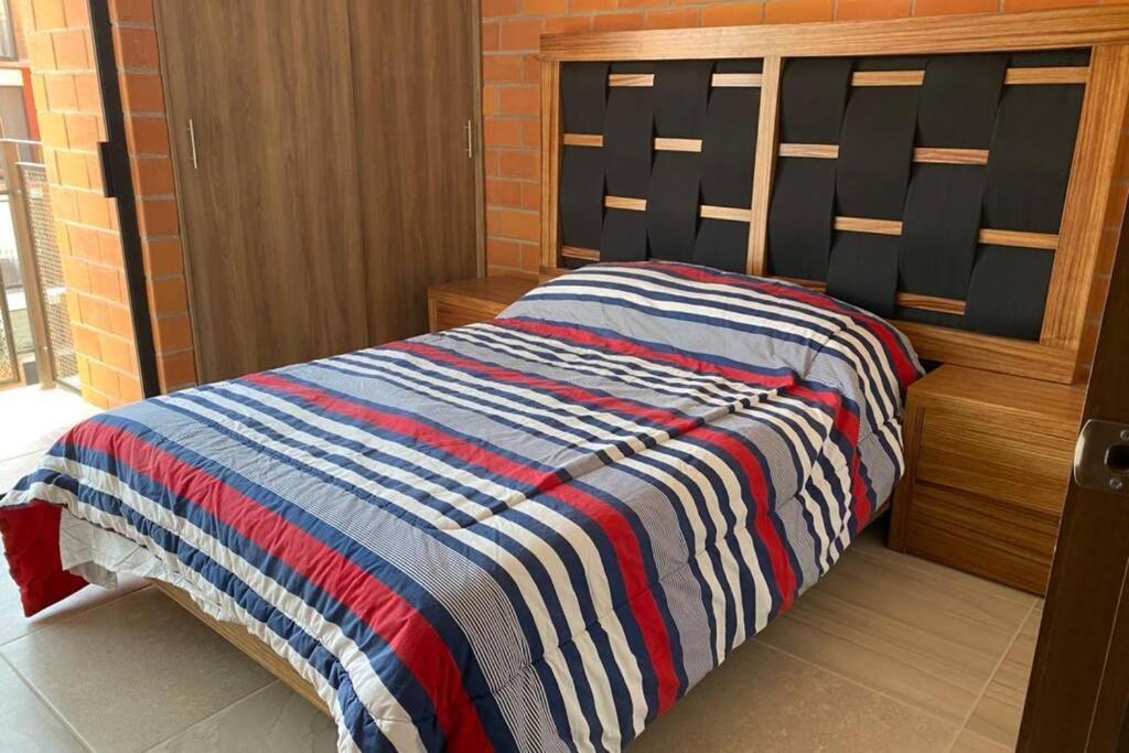 Apartamento Departamento Nuevo Cerca Del Cuaad Y Zoológico.