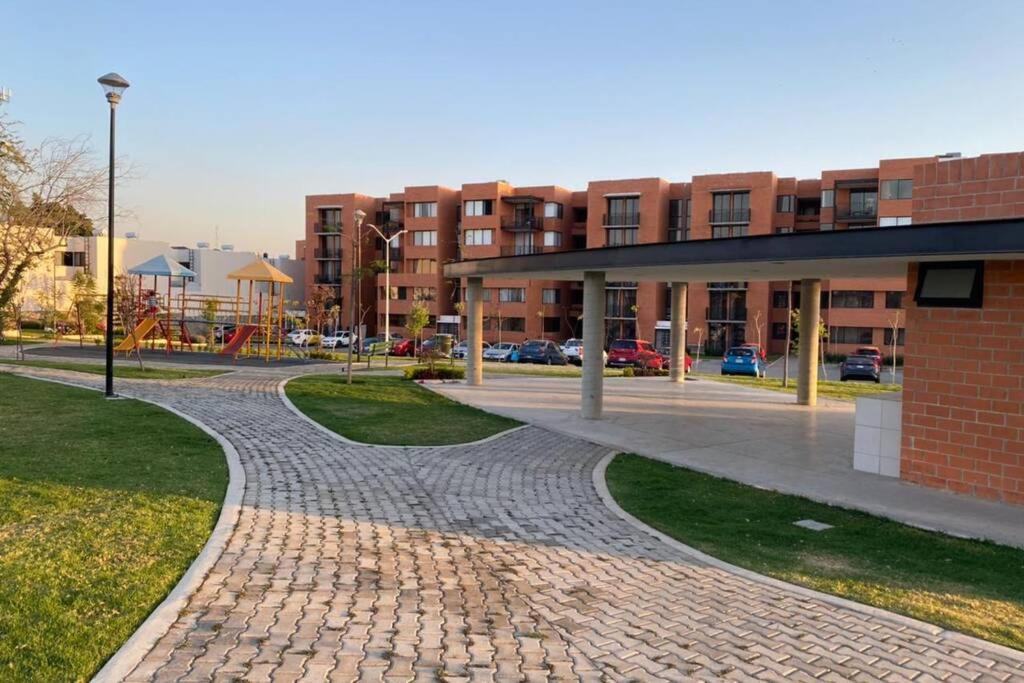 Departamento Nuevo Cerca Del Cuaad Y Zoológico. Apartamento *