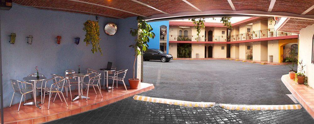 Del Sol Expo Hotel