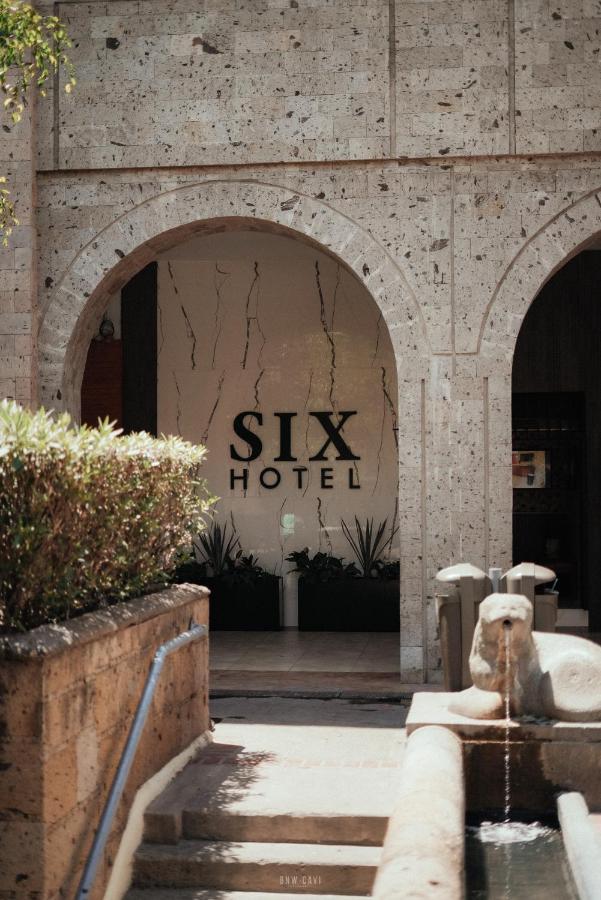 Hotel Six Degollado 3*