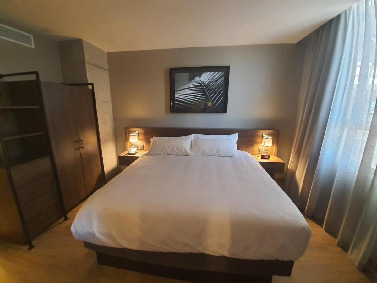Hotel Staybridge - Novena By Ihg Guadalajara