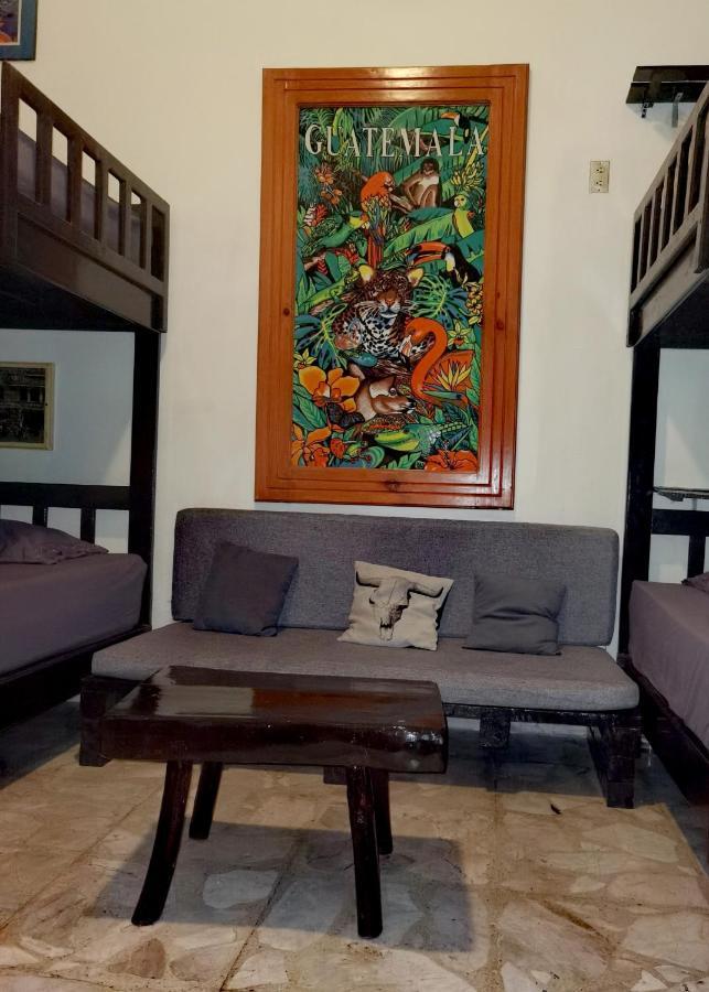 The Roof Backpackers 2*