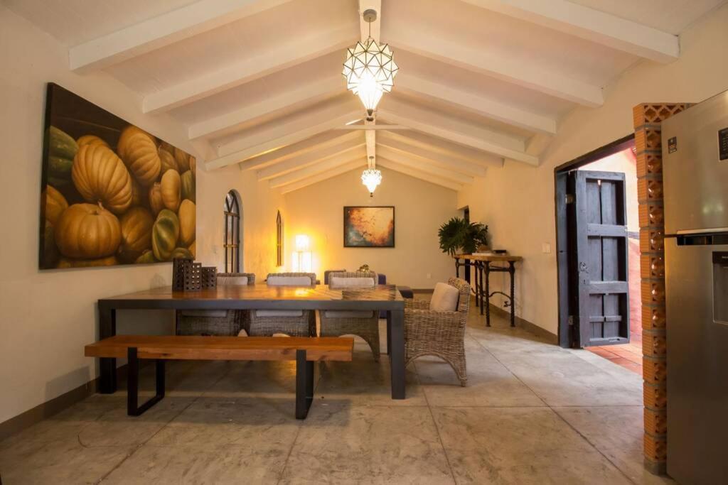 Chalet Stylish Mexican Chalet Luna Guadalajara