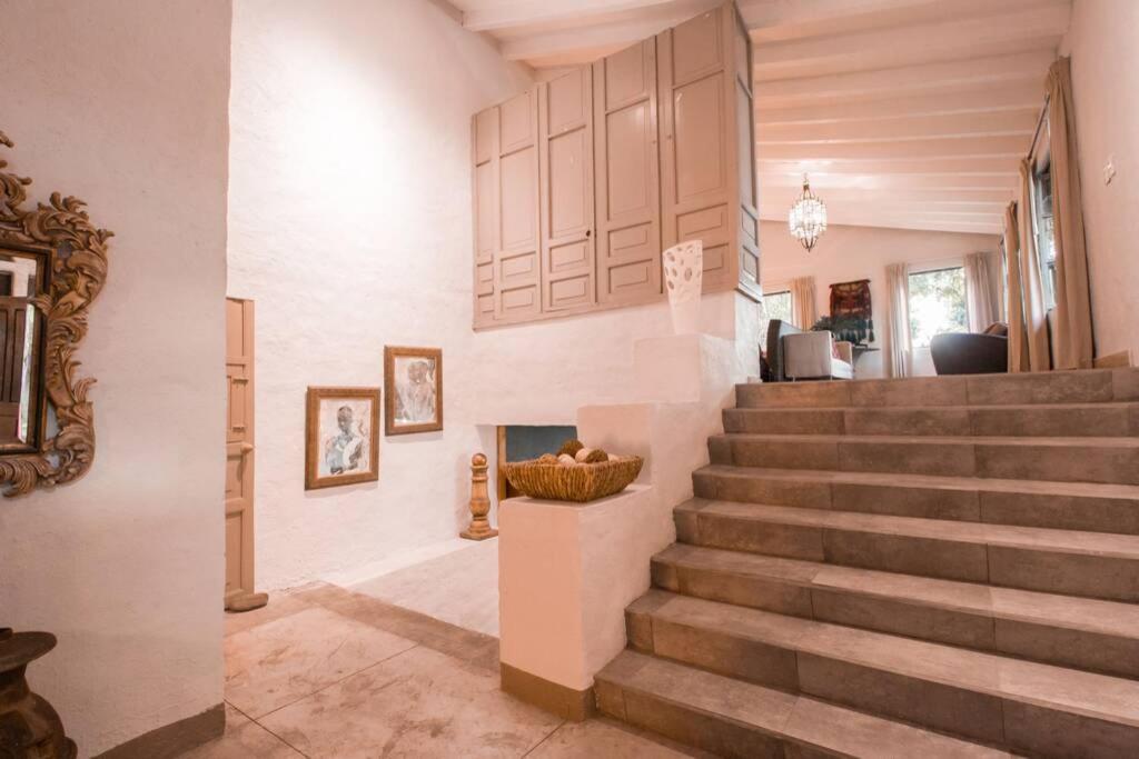 Chalet Stylish Mexican Chalet Luna *
