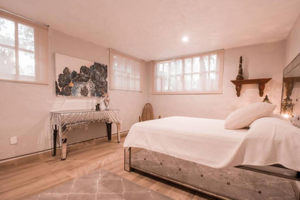 Chalet Stylish Mexican Chalet Luna Guadalajara
