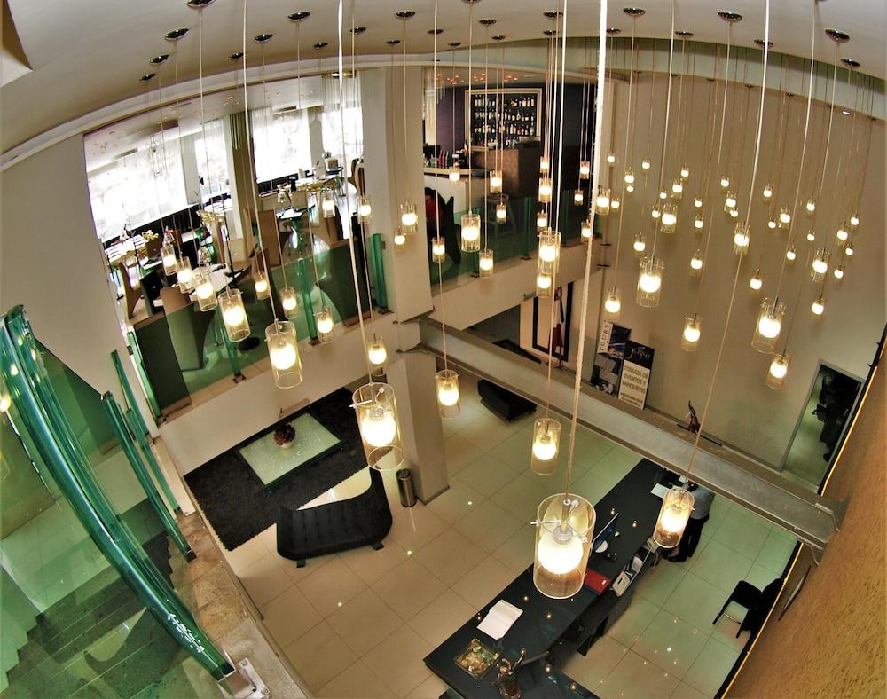 Vista Hermosa Hotel 4*