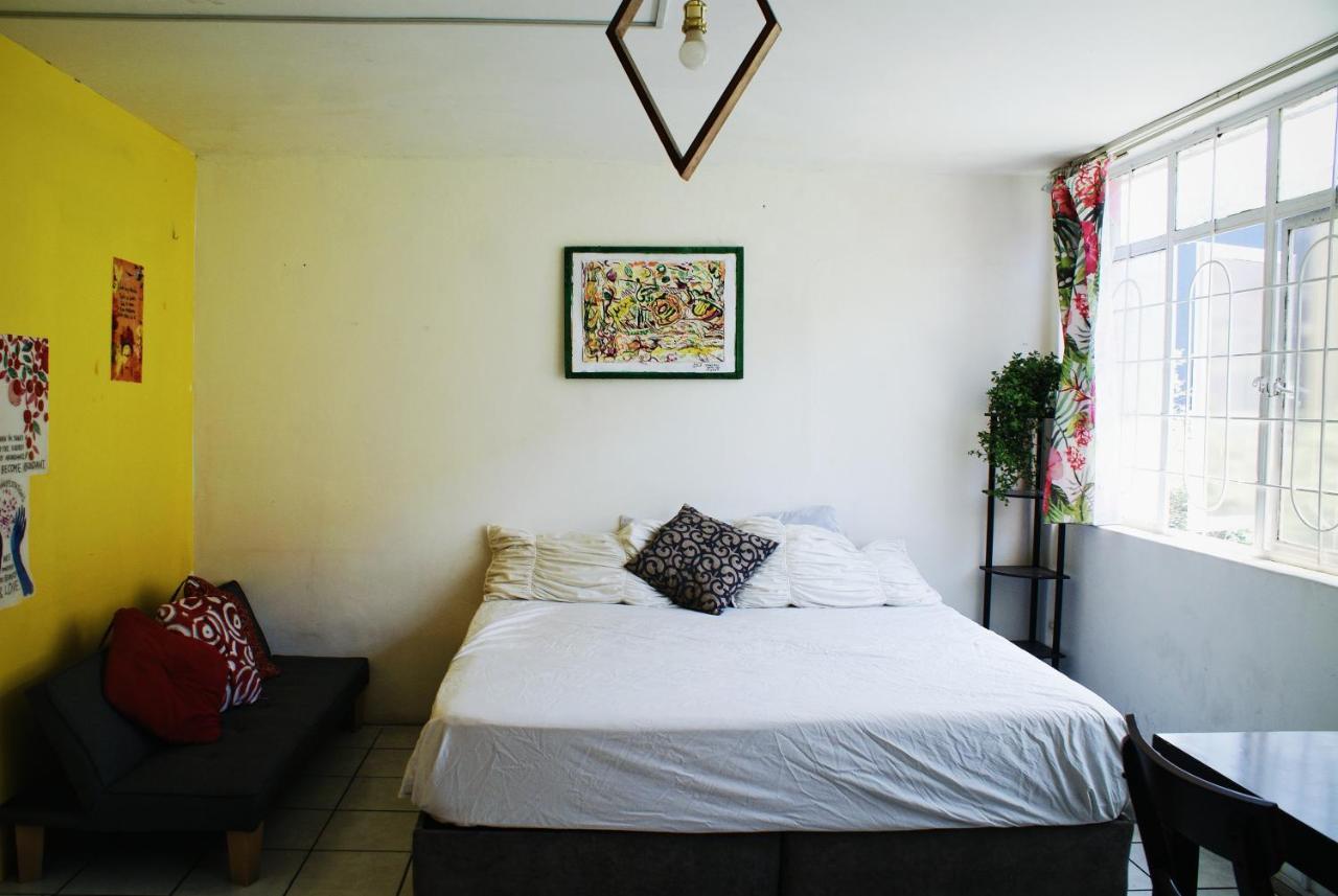 Casa Kush Wellness Hostel by Rotamundos Hostal Guadalajara
