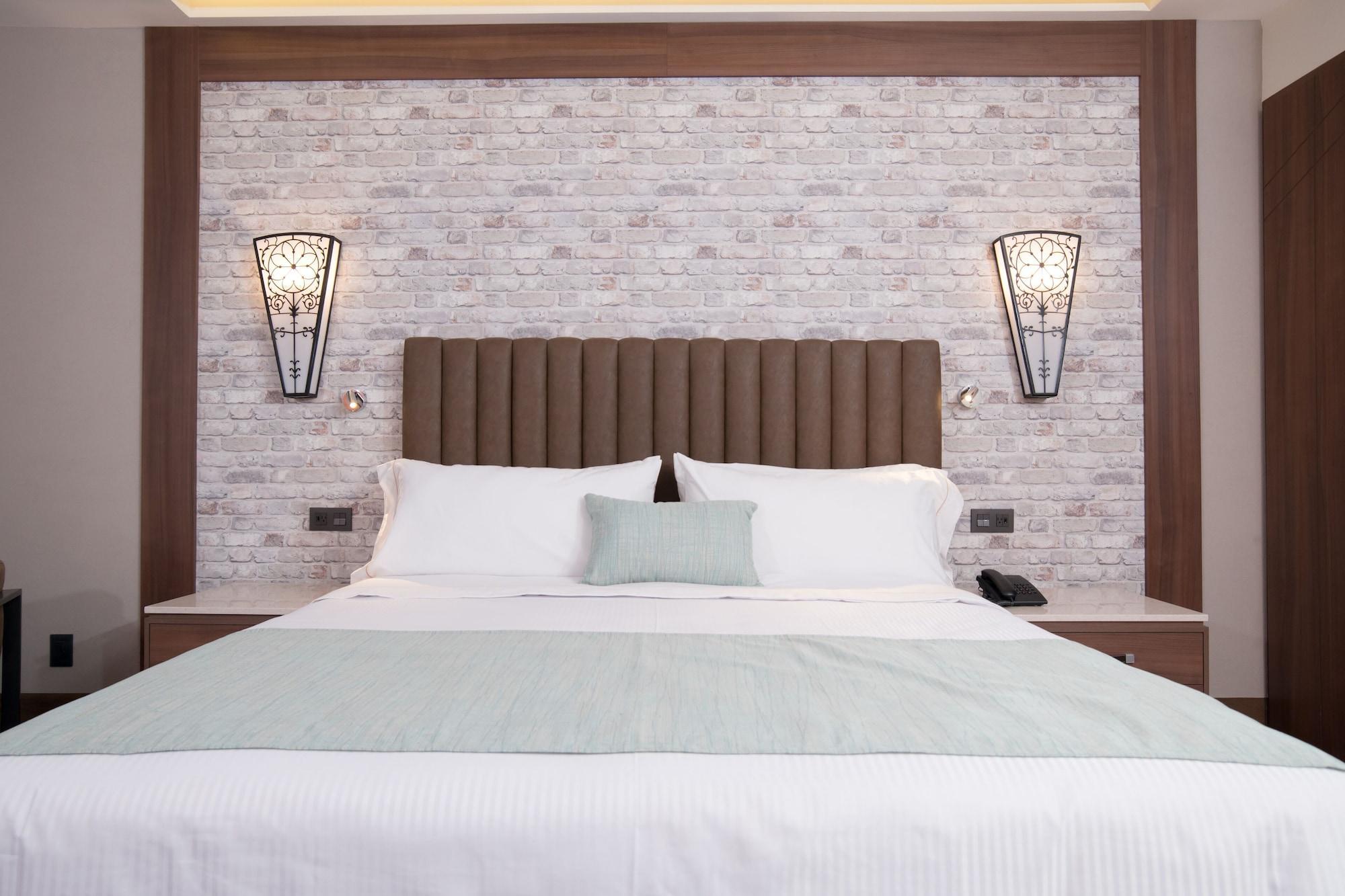 Hotel Arborea Ronda Minerva Y Expo 4*