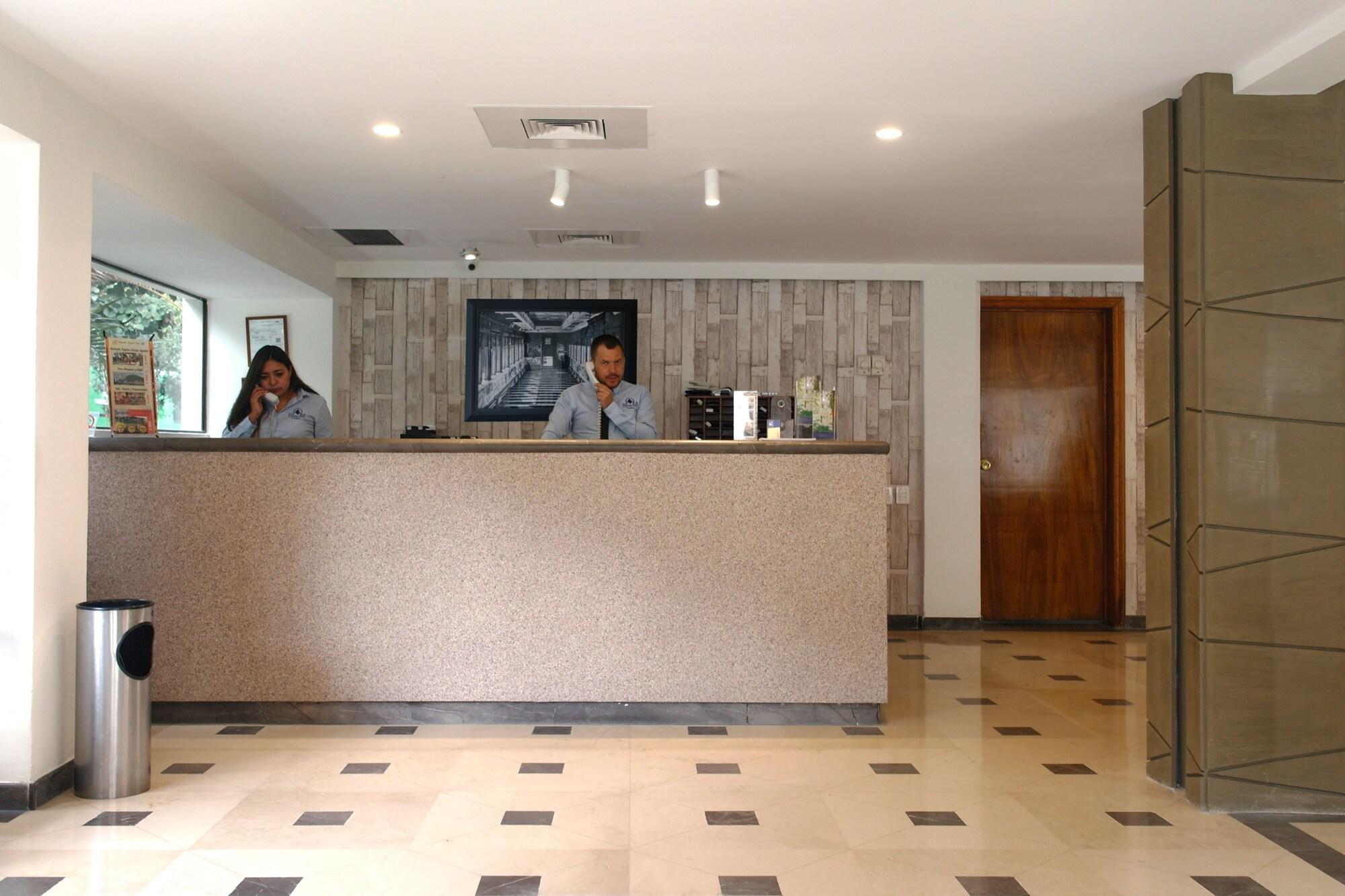 Arborea Ronda Minerva Y Expo Hotel
