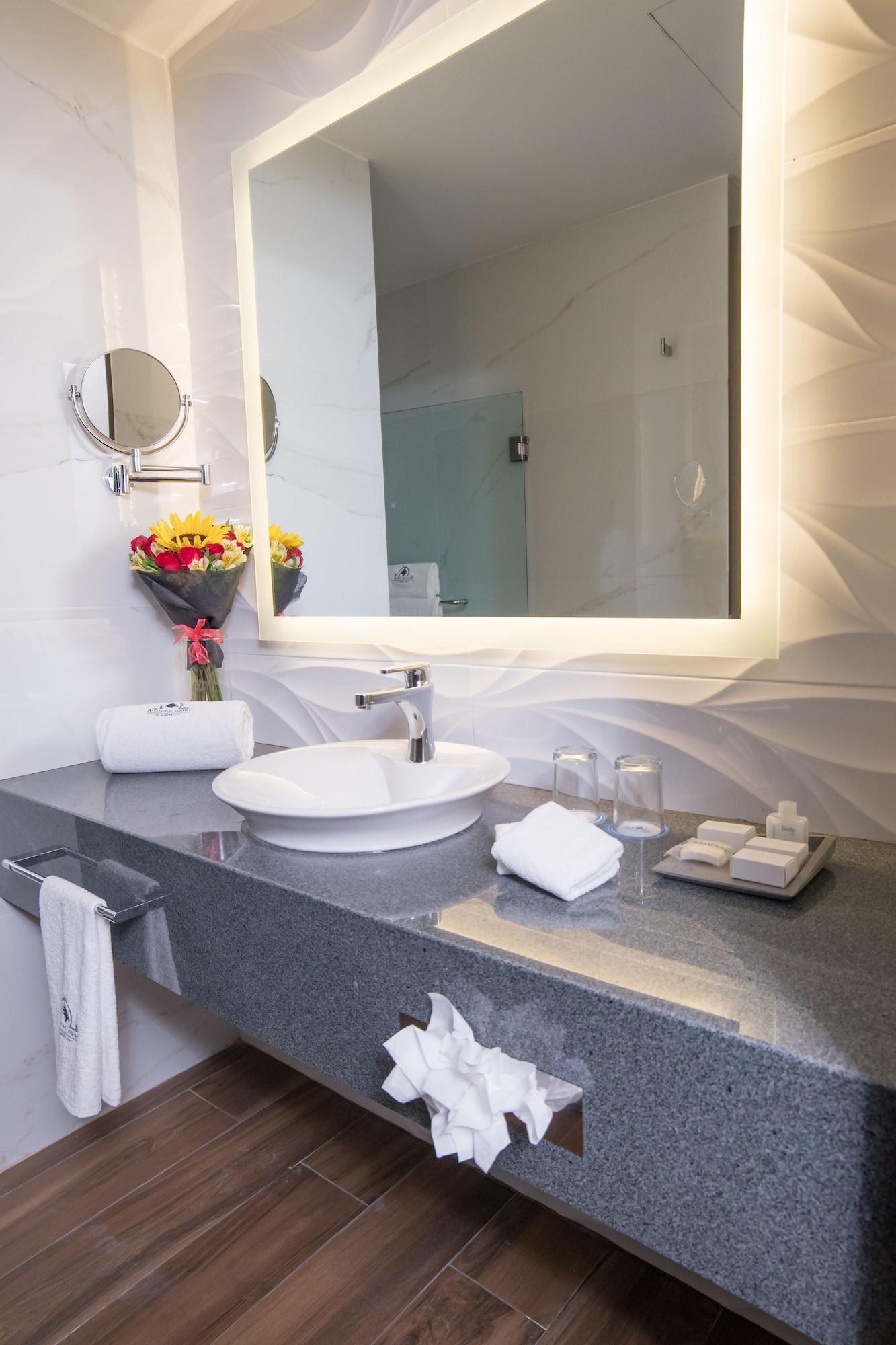 Arborea Ronda Minerva Y Expo Hotel