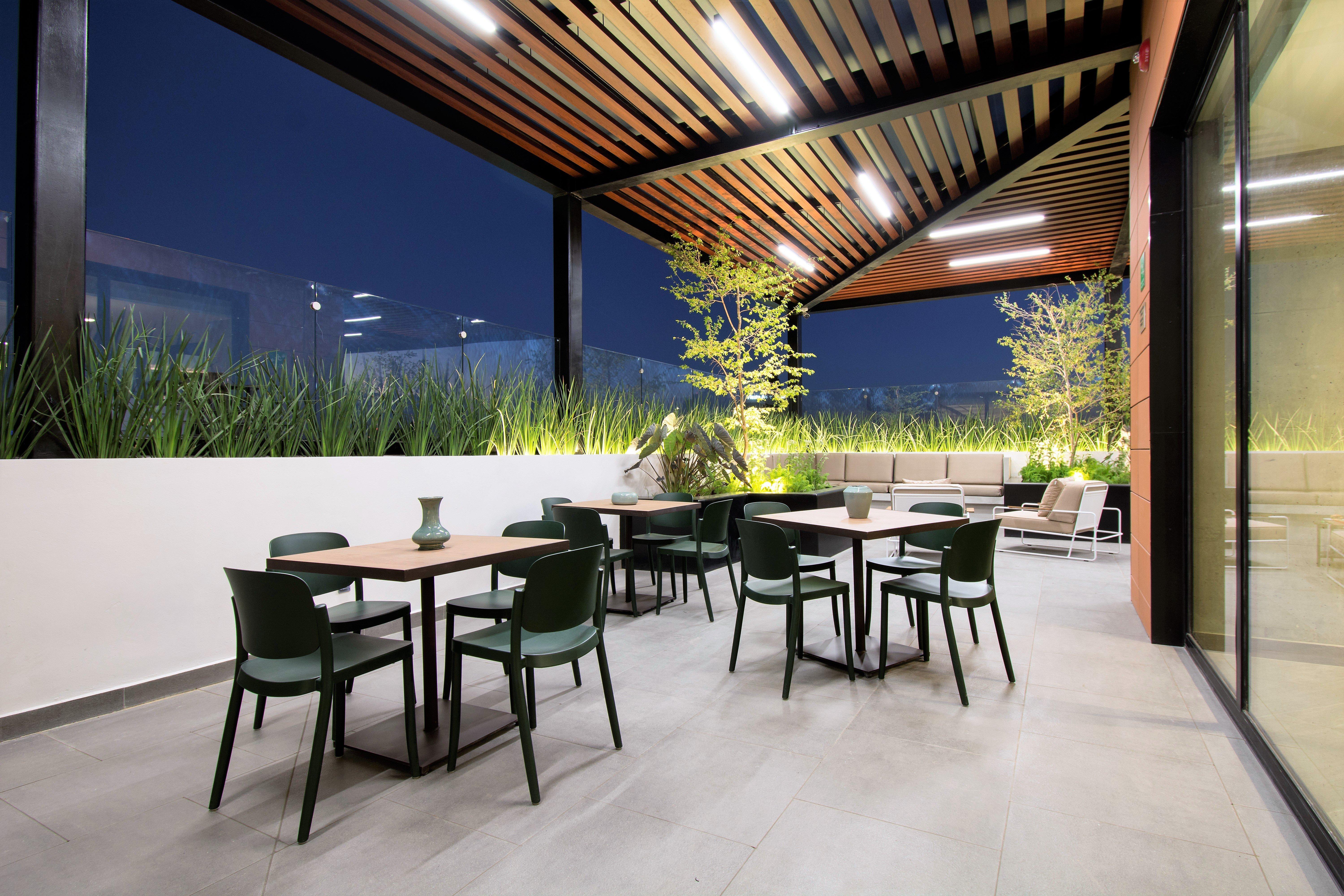 Hotel Staybridge - Novena By Ihg