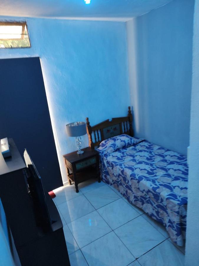La Casa Naranja Homestay