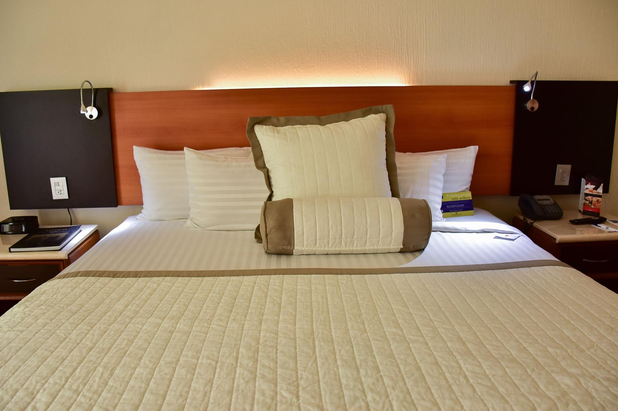 Plaza Expo Hotel
