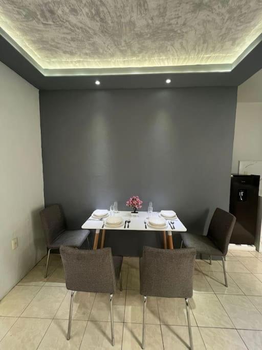 Apartamento Departamento Por Plaza Terraza Oblatos *