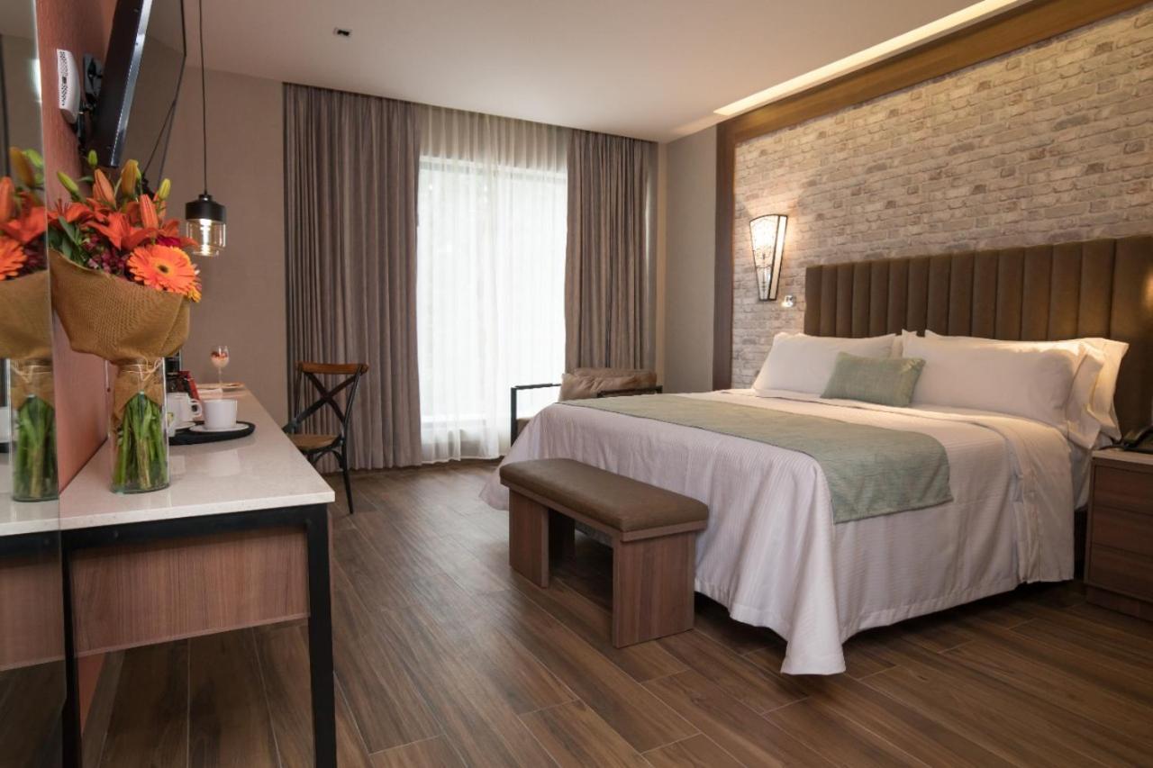 Arborea Ronda Minerva Y Expo Hotel
