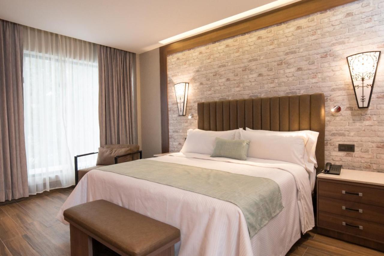 Arborea Ronda Minerva Y Expo Hotel 4*